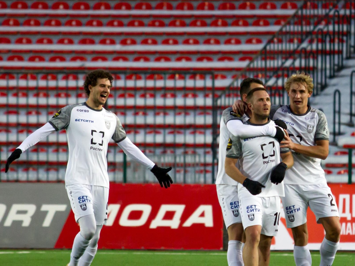 ИНТЕРВЬЮ С ИЛЬЕЙ ПЕТРОВЫМ