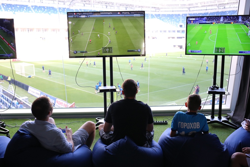 КИБЕРФУТБОЛ НА ФУТБОЛЕ 3.0