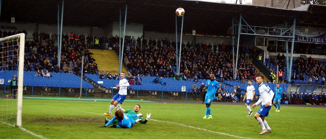 В КВАРТЕТЕ ЛИДЕРОВ