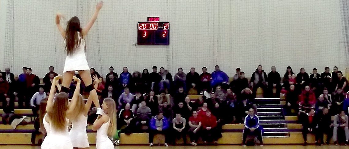 ЧЕРЛИДИРШИ ПОДДЕРЖАТ СТУДЕНТОВ