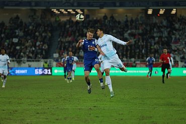 УСТУПИЛИ «ЗЕНИТУ»